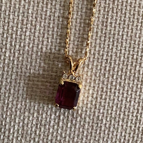 Fashion 18”gold filled chain with rectangular simulated amethyst - Picture 3 of 3